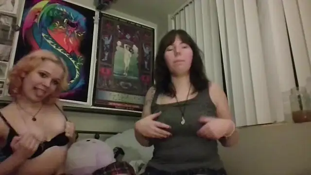 lanaspeltbackward online show from November 10, 2025, 6:51 am