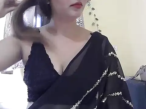 Model-Tanya online show from March 28, 2026, 8:37 am