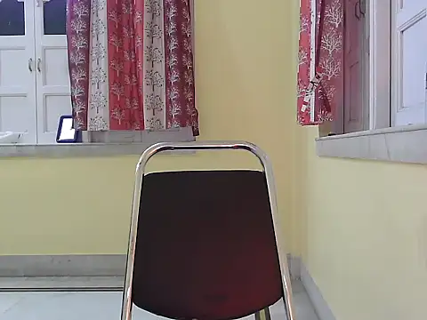 Model-Tanya online show from November 11, 2025, 5:08 pm