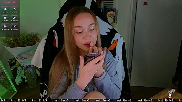 Emili1- online show from January 12, 2026, 10:00 am