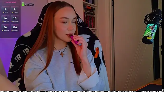 Emili1- online show from December 18, 2024, 12:29 pm