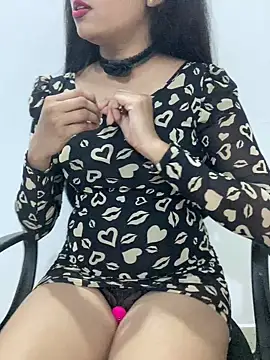 little shadow online show from January 21, 2025, 8:32 pm