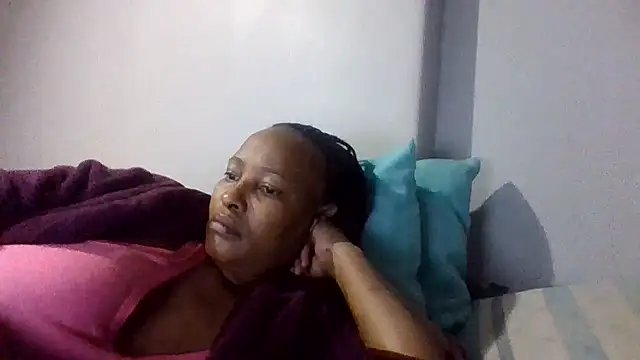 BabeAssXX online show from October 18, 2025, 4:31 pm