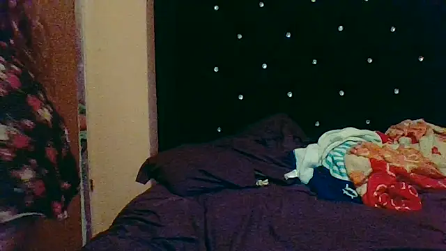 Jennxdolls online show from June 3, 2026, 3:40 am
