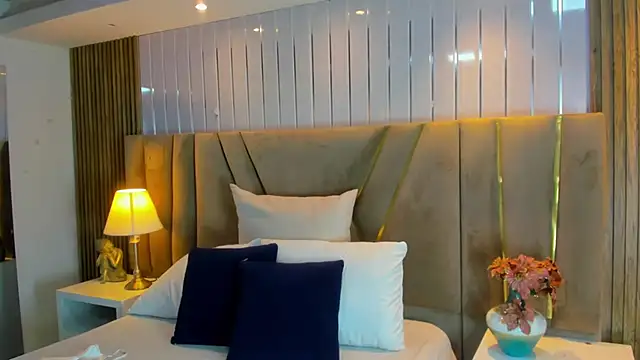 Vicky  skinny  online show from January 24, 2025, 11:37 am