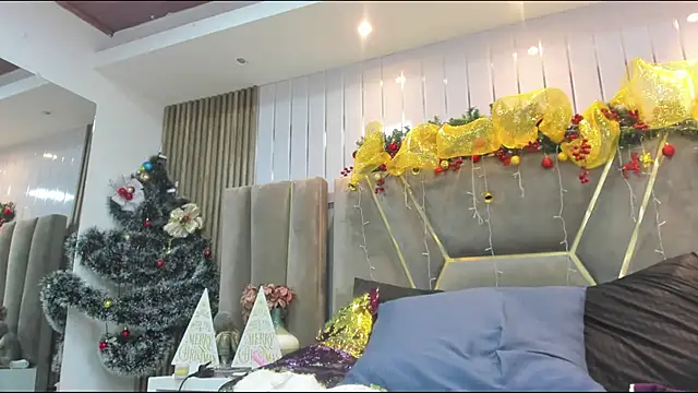 Vicky  skinny  online show from December 28, 2024, 10:58 am