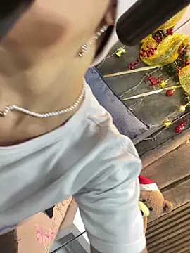 Vicky  skinny  online show from December 21, 2024, 7:45 am