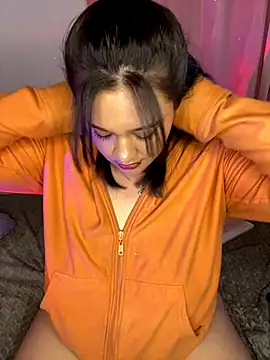 Ari Martin online show from September 23, 2025, 3:35 am