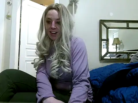 MonroeLoves online show from March 6, 2025, 2:19 am