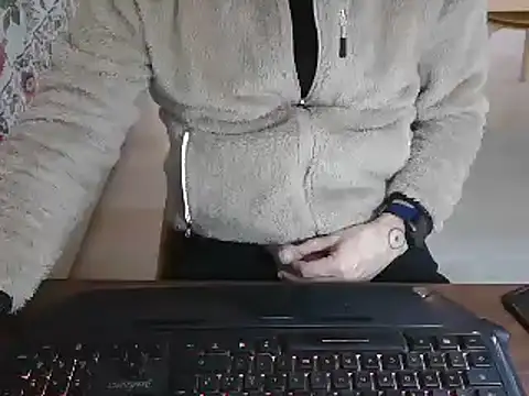 Adri gard online show from February 23, 2025, 3:29 pm