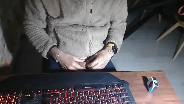 Adri gard online show from April 21, 2026, 8:26 pm