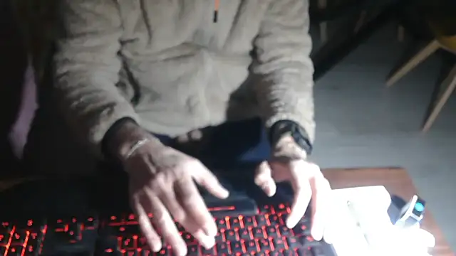 Adri gard online show from April 5, 2026, 8:15 pm