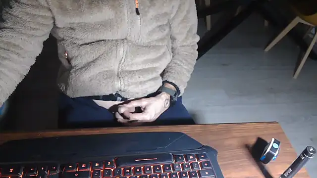 Adri gard online show from February 17, 2026, 9:23 pm