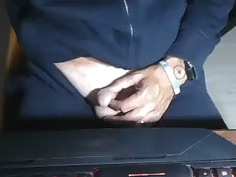 Adri gard online show from September 29, 2025, 8:25 pm