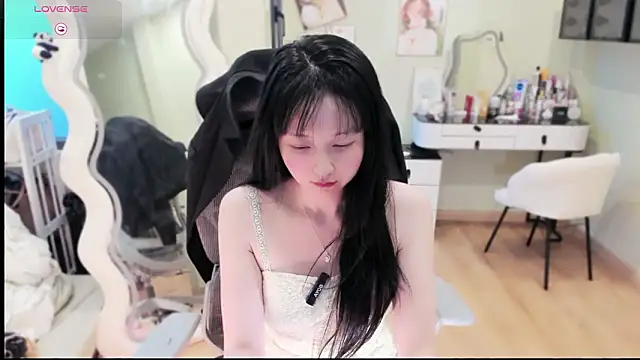 Nery Asian online show from March 15, 2026, 10:11 am