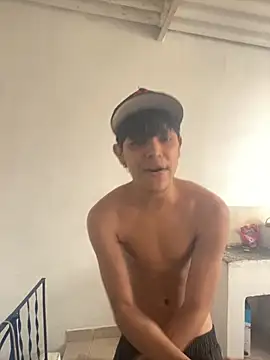 Snapshot of SpicyBoy_ chatting on October 25, 2025, 7:25 pm SpicyBoy online show from October 25, 2025, 7:25 pm