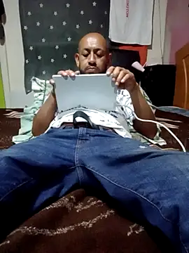 pineda1689 online show from March 2, 2025, 6:59 am