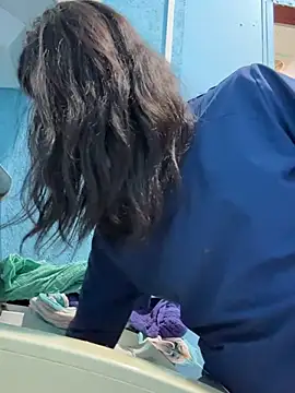 Reinacatchile online show from March 6, 2026, 9:21 pm