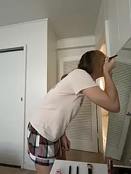 aryafrei online show from March 14, 2025, 2:10 am