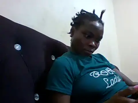 sexxyqueenn22 online show from February 16, 2025, 10:00 pm