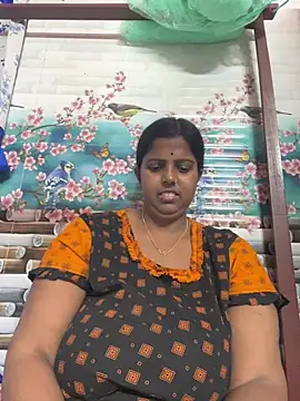 Snapshot of Beauty-queen chatting on March 15, 2025, 12:24 pm Beauty-queen online show from March 15, 2025, 12:24 pm