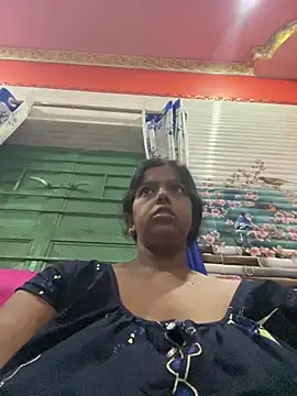 Snapshot of Beauty-queen chatting on June 29, 2026, 11:59 pm Beauty-queen online show from June 29, 2026, 11:59 pm