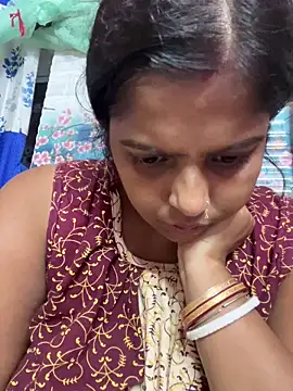 Snapshot of Beauty-queen chatting on October 12, 2025, 12:28 pm Beauty-queen online show from October 12, 2025, 12:28 pm