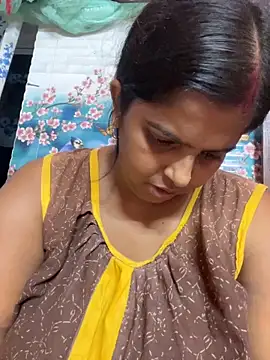 Snapshot of Beauty-queen chatting on October 22, 2025, 11:20 am Beauty-queen online show from October 22, 2025, 11:20 am