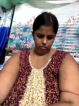 Snapshot of Beauty-queen chatting on September 28, 2025, 11:50 am Beauty-queen online show from September 28, 2025, 11:50 am