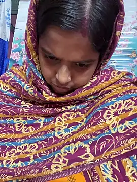 Snapshot of Beauty-queen chatting on November 22, 2025, 10:47 am Beauty-queen online show from November 22, 2025, 10:47 am