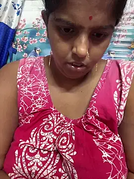 Snapshot of Beauty-queen chatting on September 22, 2025, 10:10 am Beauty-queen online show from September 22, 2025, 10:10 am