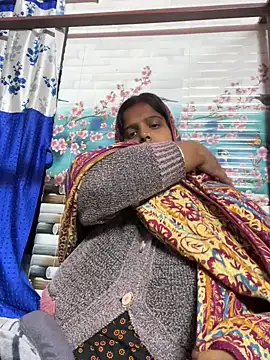 Beauty-queen online show from January 7, 2026, 2:22 pm