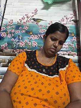 Snapshot of Beauty-queen chatting on March 17, 2025, 6:40 am Beauty-queen online show from March 17, 2025, 6:40 am