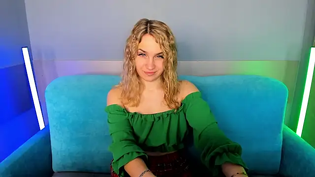 Milka Blond online show from March 18, 2025, 1:02 am