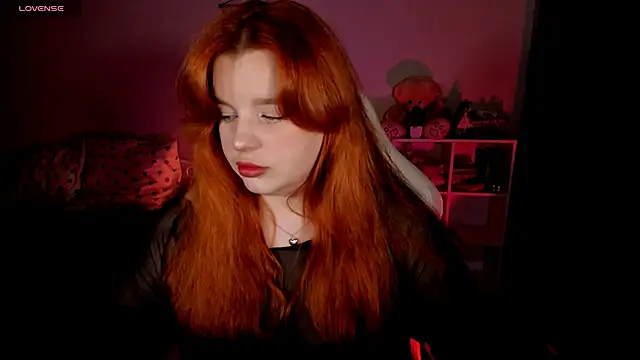  Lisa x online show from October 7, 2025, 2:29 pm