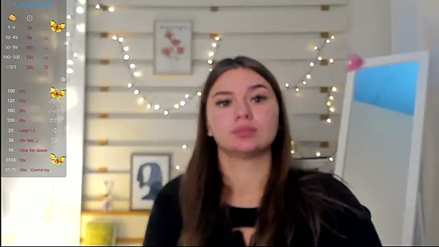 Josephine Kiss online show from October 13, 2025, 12:51 pm