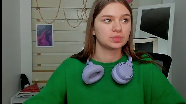 Josephine Kiss online show from February 21, 2025, 1:22 pm