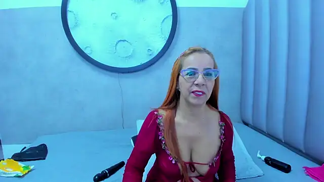 Snapshot of SussanMilf_ chatting on May 20, 2026, 10:56 am SussanMilf online show from May 20, 2026, 10:56 am
