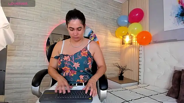Snapshot of sussy__stone chatting on May 14, 2026, 12:13 pm sussy stone online show from May 14, 2026, 12:13 pm