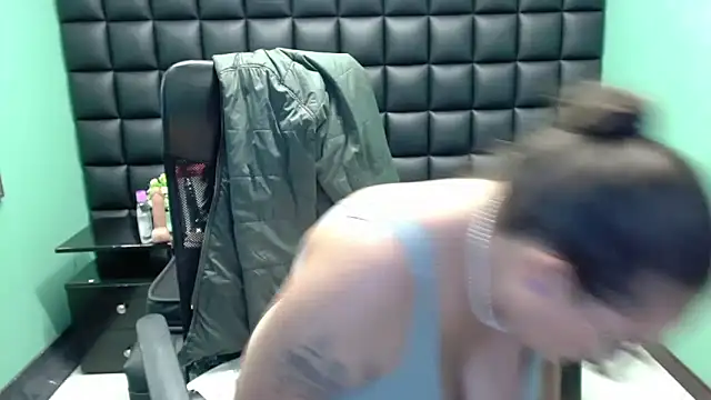 SaraThomso online show from February 21, 2025, 6:07 am