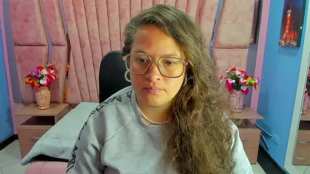 SaraThomso online show from February 27, 2025, 3:29 am