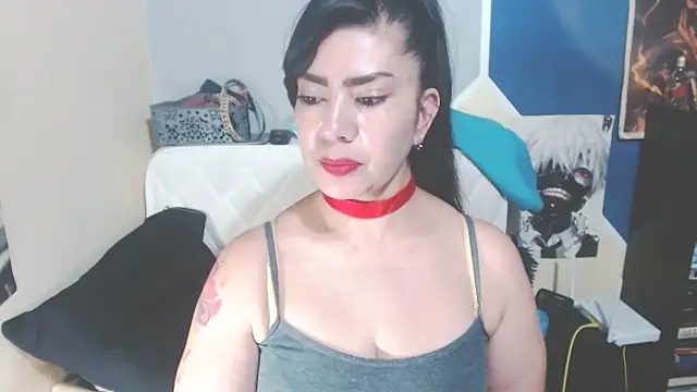 luisahott online show from September 23, 2025, 7:32 pm