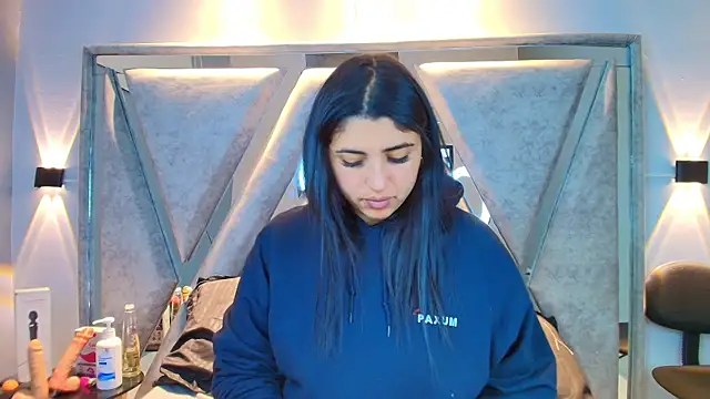 Danna 777  online show from October 11, 2025, 11:50 pm