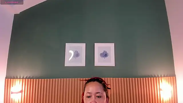  anavictoria  online show from October 30, 2025, 7:22 pm