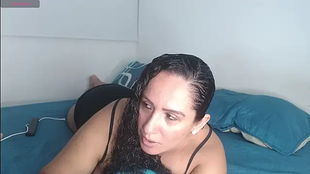 hey delilah online show from November 2, 2025, 12:15 am