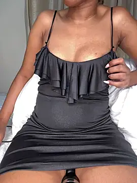Snapshot of Ravishing_Rubi chatting on June 14, 2026, 12:29 am Ravishing Rubi online show from June 14, 2026, 12:29 am