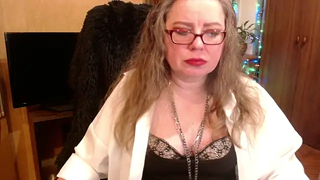 Miss Tress online show from February 17, 2025, 7:33 pm