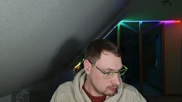 Snapshot of Relsxboy chatting on March 4, 2025, 9:54 pm Relsxboy online show from March 4, 2025, 9:54 pm