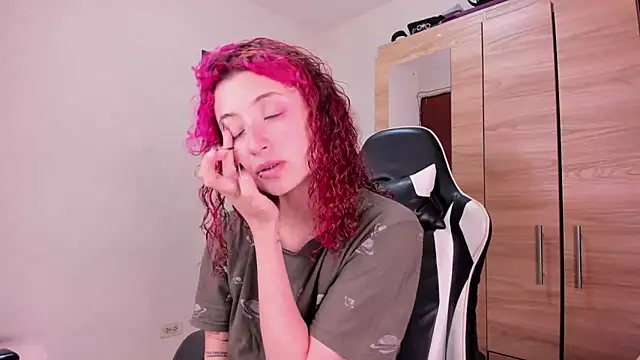 valent 27 online show from October 17, 2025, 3:54 am