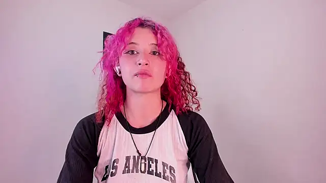 valent 27 online show from October 23, 2025, 11:14 pm